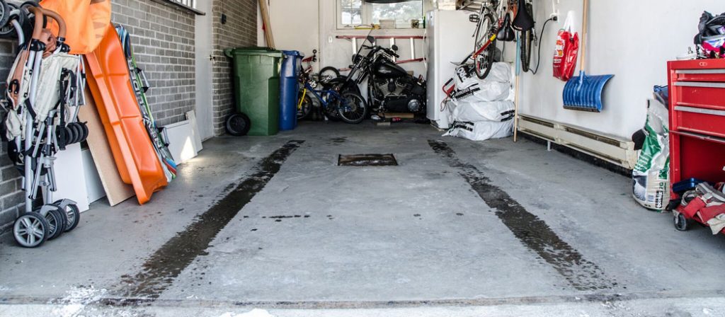 Comment bien nettoyer le sol d'un garage en béton? - Beton Expert