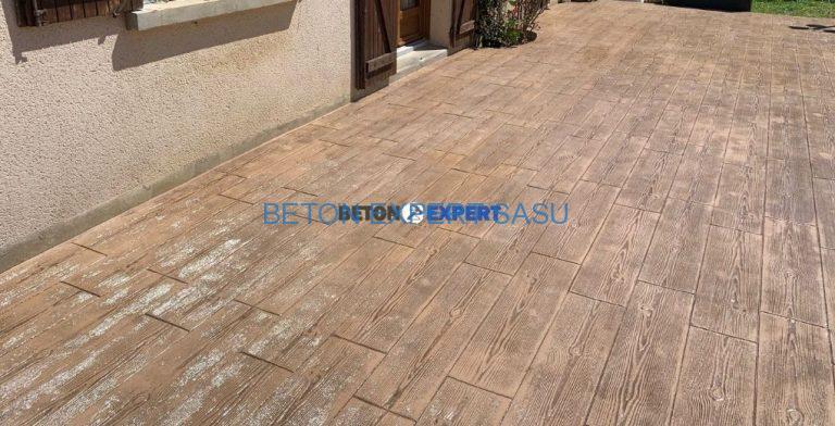 Béton imprimé, motif — Lames de bois